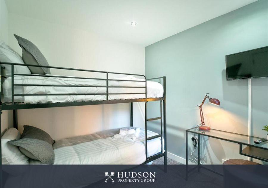Townhouse With Roof Terrace And Parking Ironbridge